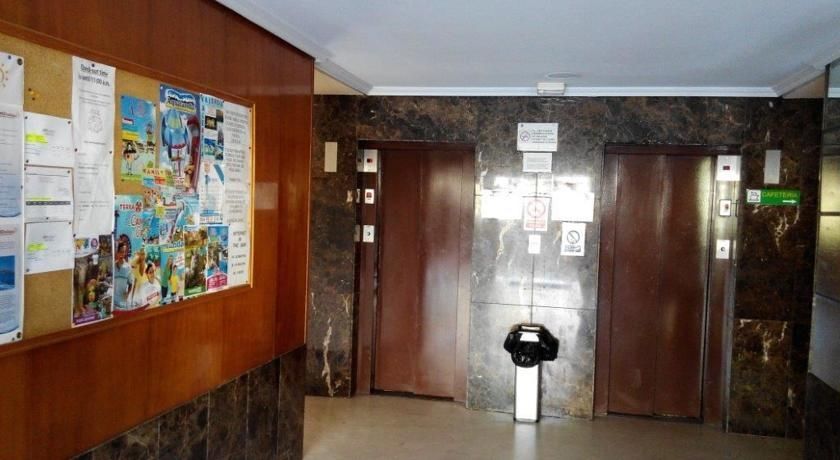 Halley Hotel & Apartments Affiliated By Melia Benidorm Bagian luar foto